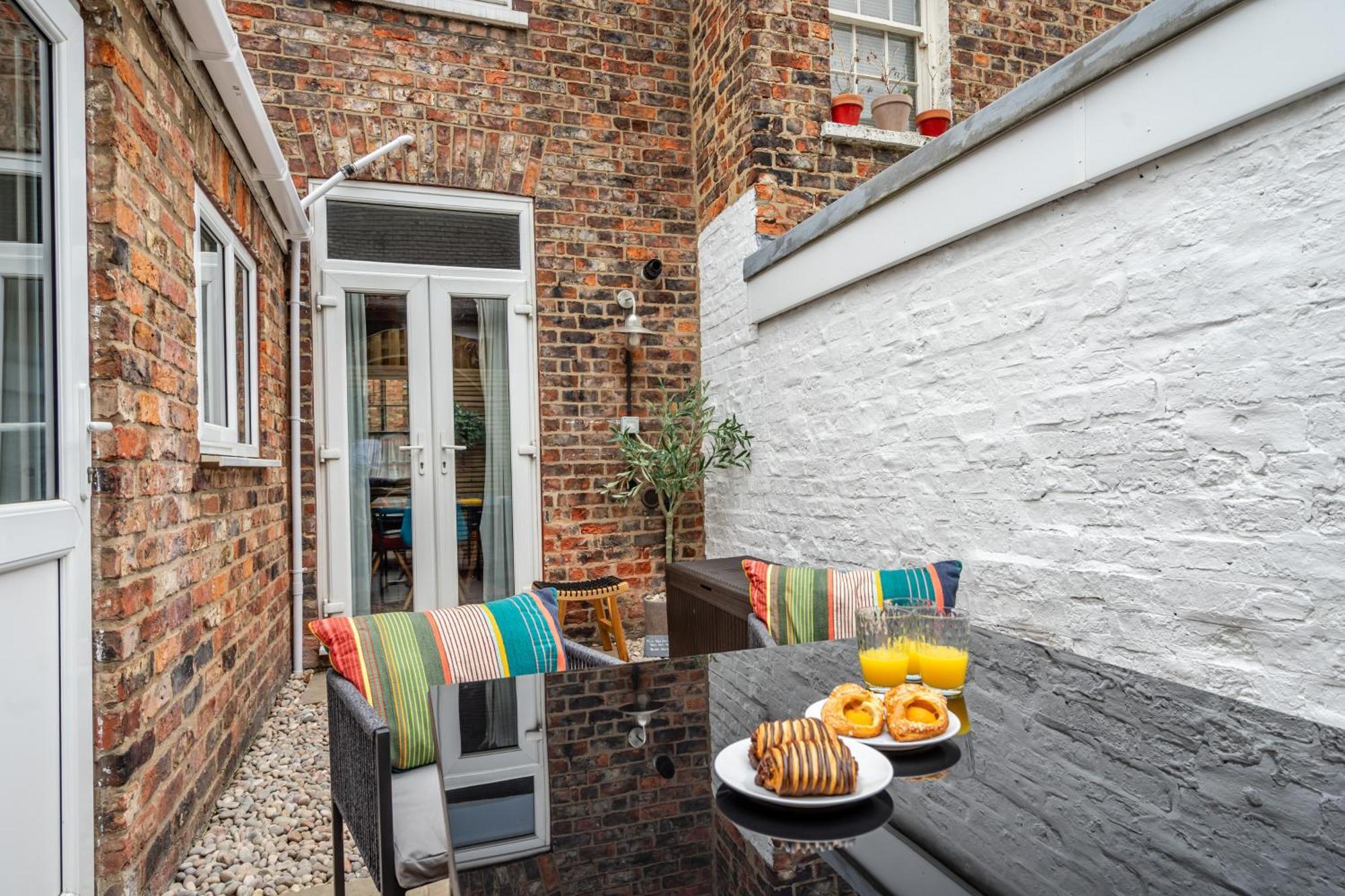 Buckingham Townhouse Villa York Exterior photo